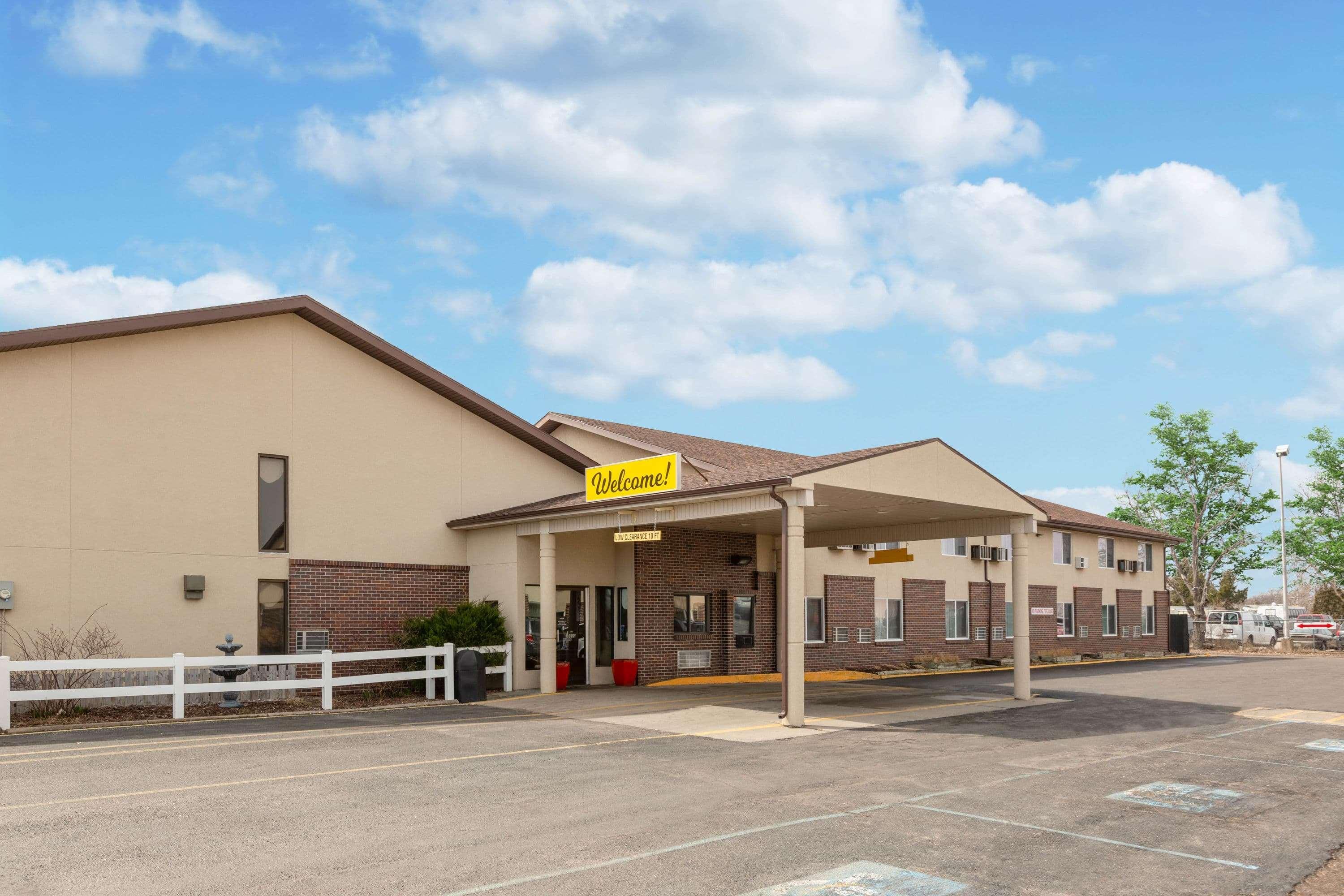 Super 8 By Wyndham North Platte Motel Dış mekan fotoğraf